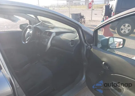 2015 Nissan Versa Note S Plus z USA, uszkodzony, nr VIN 3N1CE2CP3FL431577